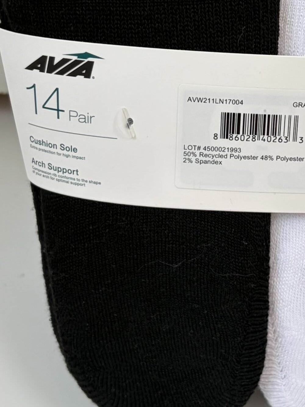 AVIA® Women's Performance Cushion No show, arch support socks - Picture 3 of 4